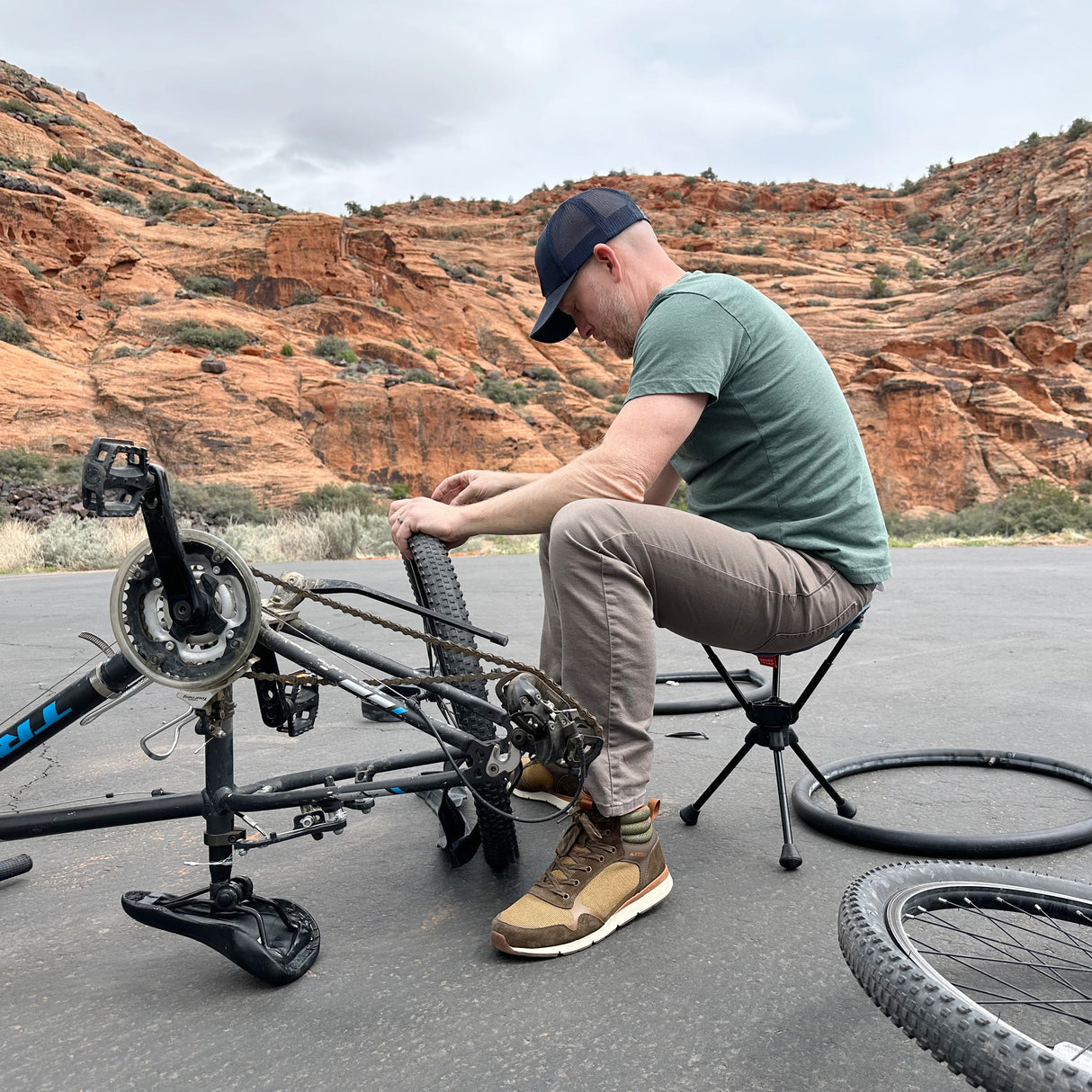 Compass 360° UC Swivel Stool - Ultra Compact