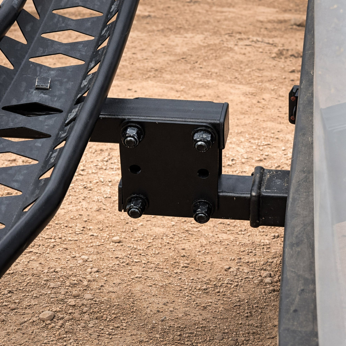 MotoTote | Height Adjustable Hitch Connection