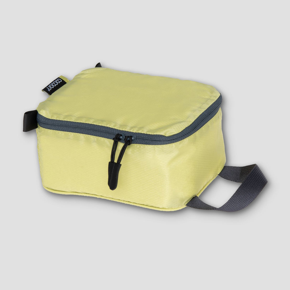 Discrete Light Packing Cubes