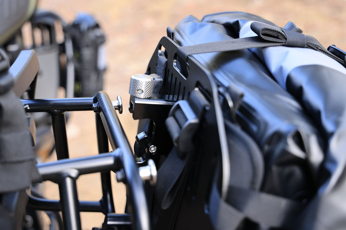 Nelson-Rigg | Saddlebag Quick Release Plate