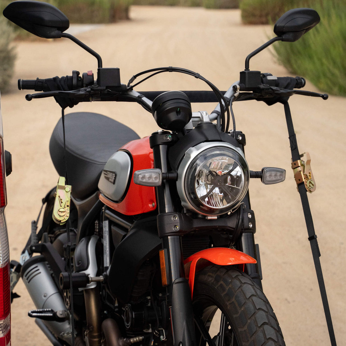 MotoTote | HandleCuff Ratcheting Tie Downs