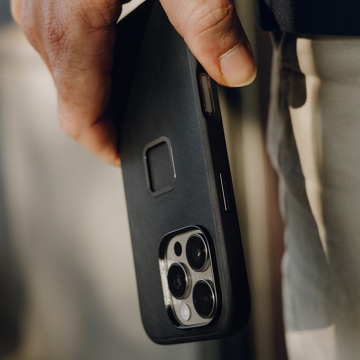 Everyday Clarino Case | iPhone 16 Pro Black