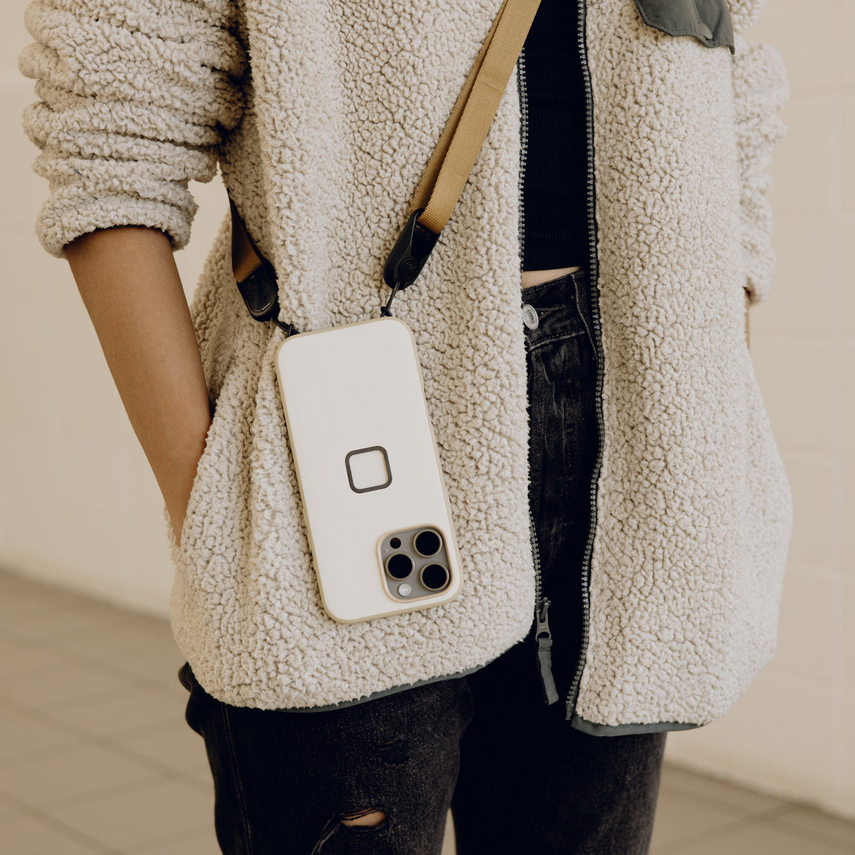 Everyday Clarino Case | iPhone 16 Pro Max Bone