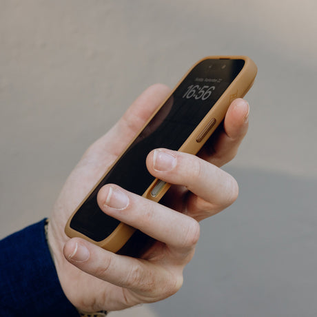 Everyday Clarino Case | iPhone 16 Pro Tan